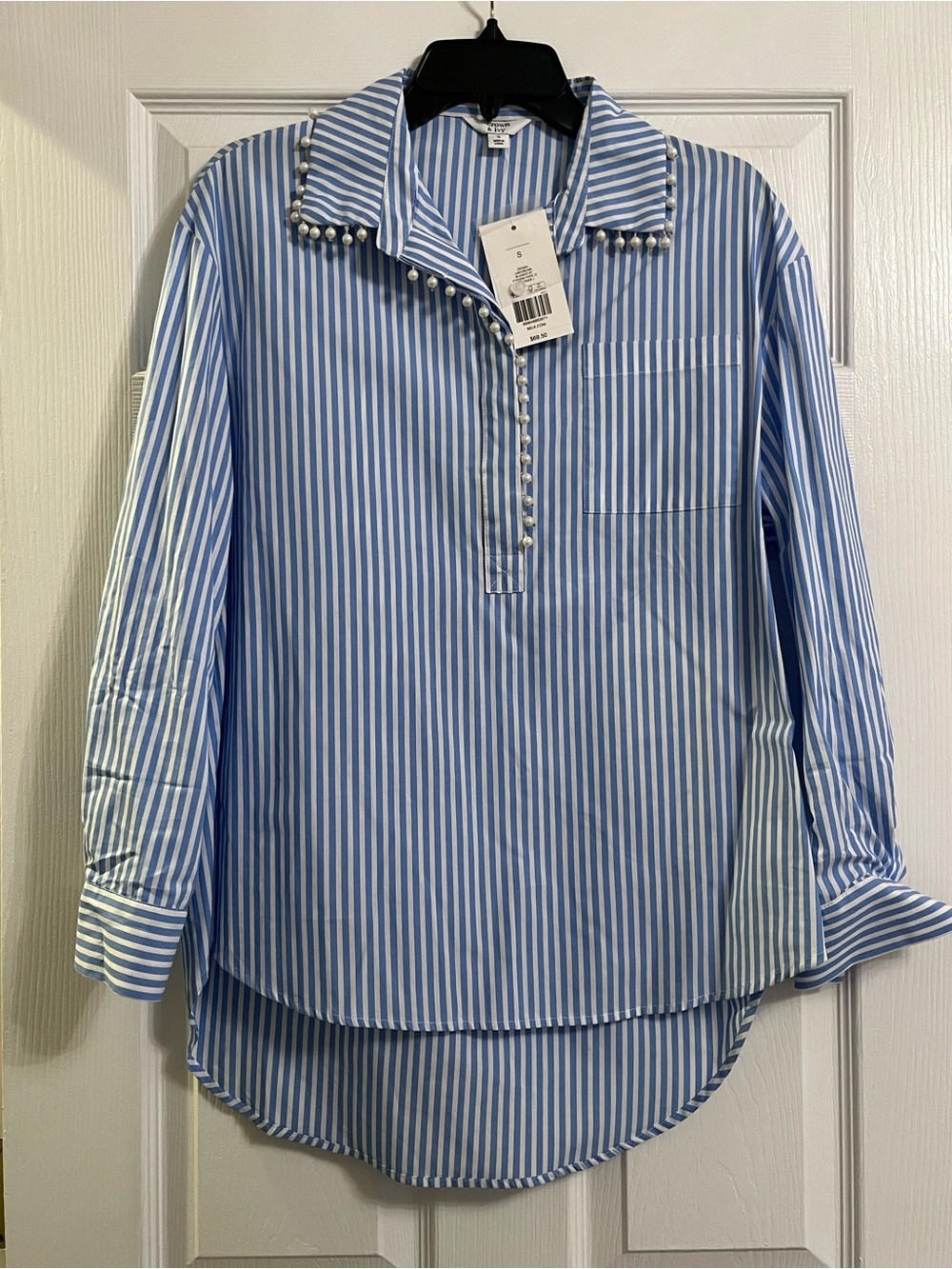 crown & ivy Blue and White Striped Pearl-Trim Button Front Tunic